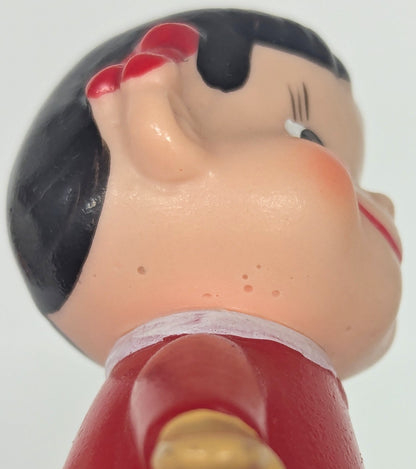 Fujiya Robe rouge avec mains et bras Poupée Peko-chan douce Sofubi Robe rouge avec mains et bras 85mm