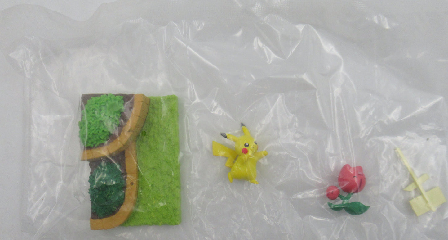Re-Ment Pokemon Garden ~Sunny Afternoon~ Pikachu and Cherinbo