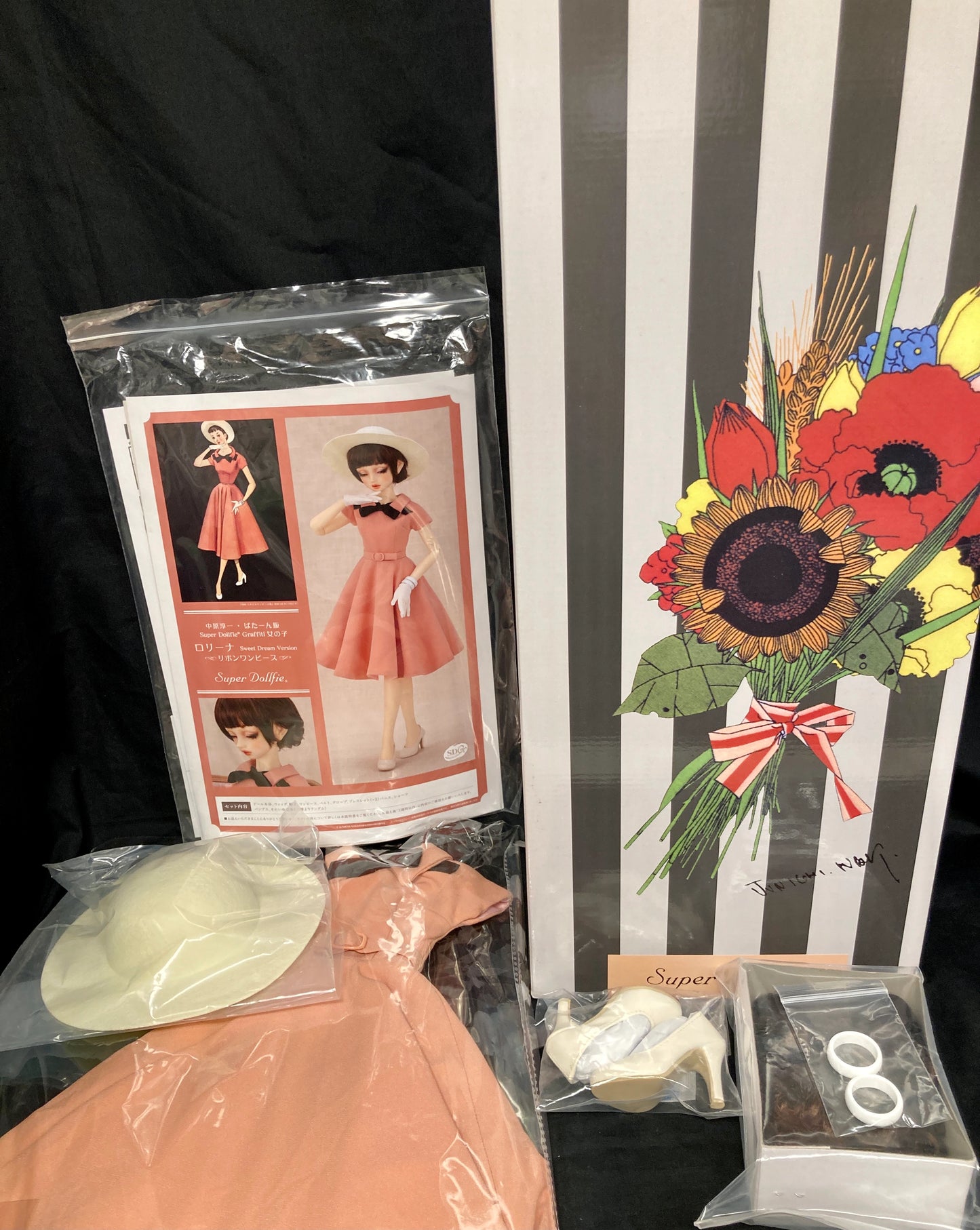 Volks Volks - Super Dollfie Graffiti Girl SDGr Junichi Nakahara Versione fantasia Lolina Sweet Dream ver. Abito a nastro