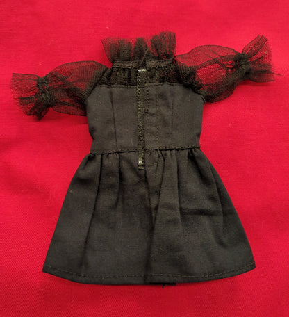 Doll outfit, 22cm size (for Licca, Neo Blythe, etc.), black dress with ribbon and sheer fabric.