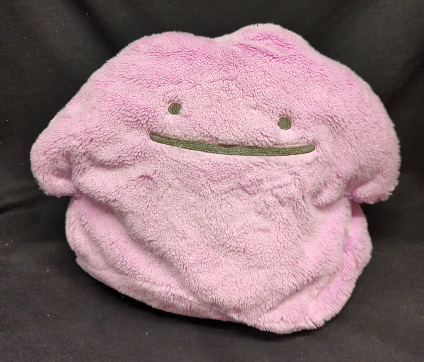Pokemon Fluffy Hug Plush Stuffed Toy Pocket Monster Ditto