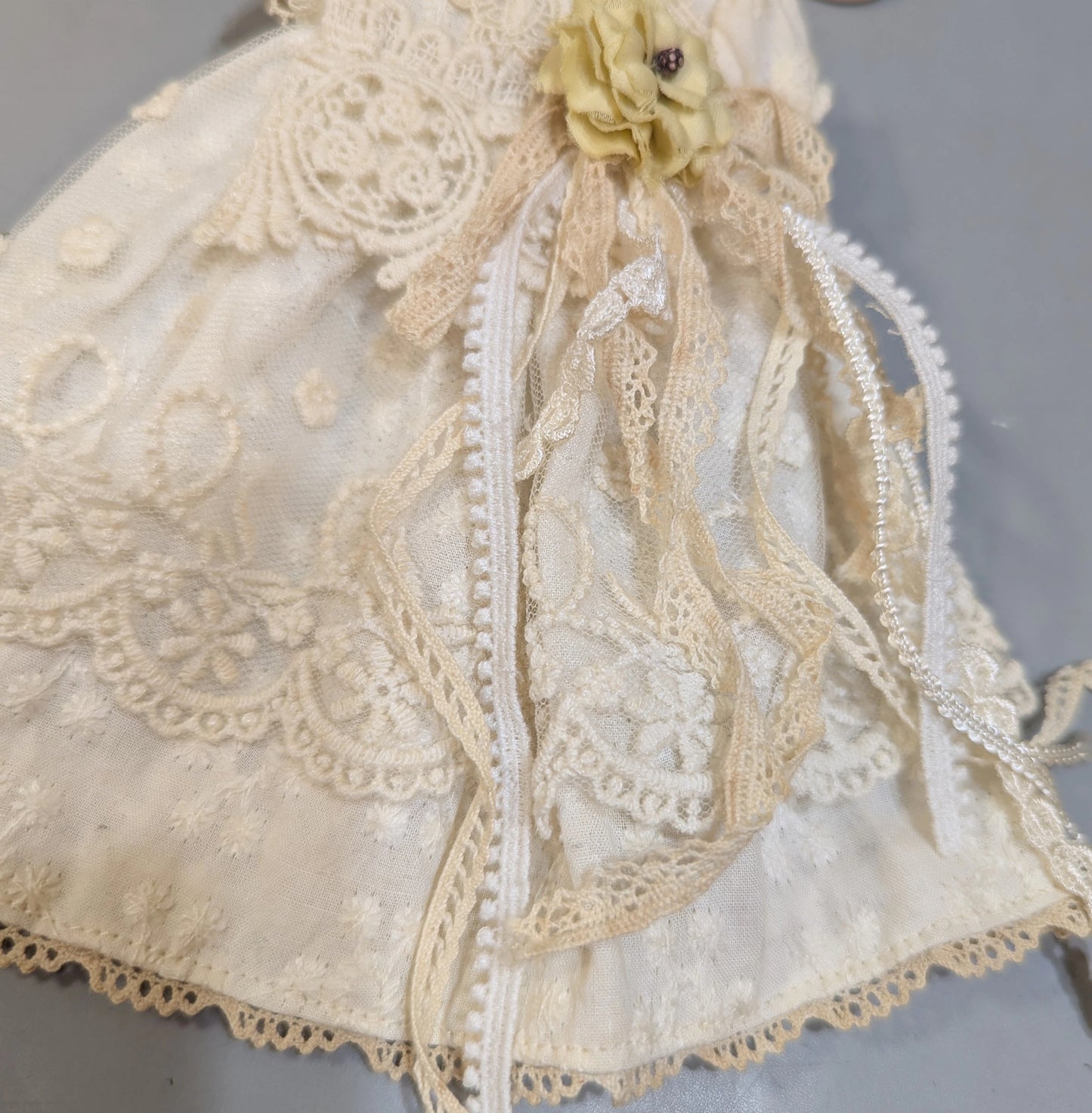 Neo Custom Blythe White One Piece