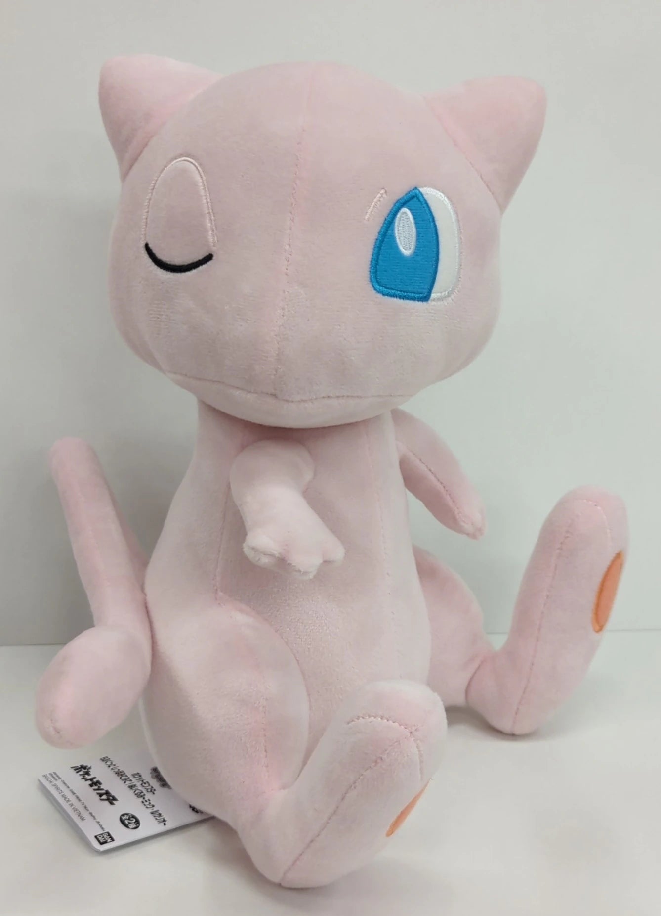 Bandai Spirits Mofugut Look at the Tail! Plush Toy Mew/Lucario Mew