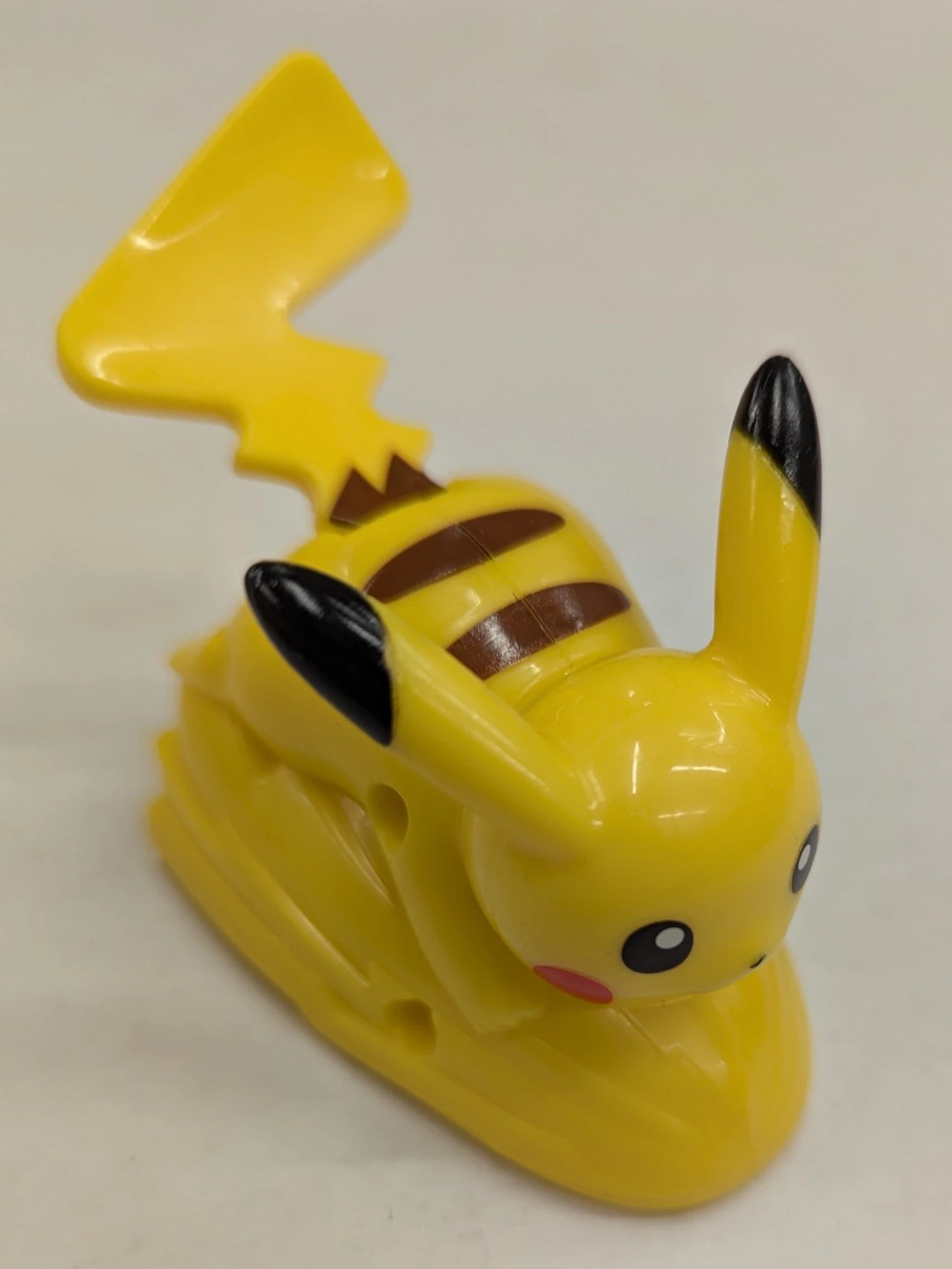 McDonald's Happy set Pokemon Pikachu 's Tail Shake Dash Series 1