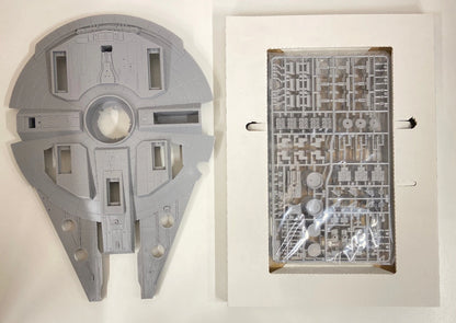 FINE MOLDS PLASTIC UNASSEMBLED MODEL KIT MILLENIUM FALCON 1/72 SCALE