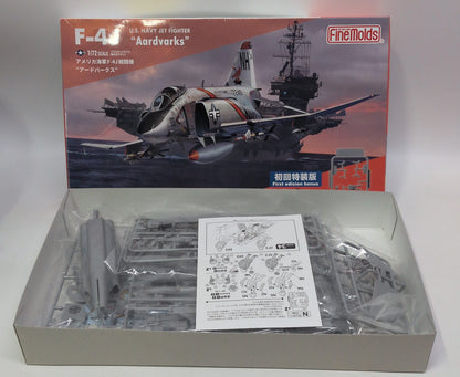 Fine Molds 1/72 America Navy F-4J Fighter `Ard Burks` (première édition spéciale limitée) FP43S