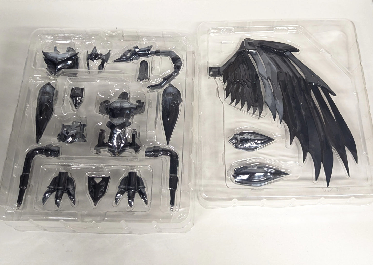 BANDAI Saint Seiya Myth Cloth Shiori Teshirogi / Masami Kurumada Bennu Kagaho / Surplice