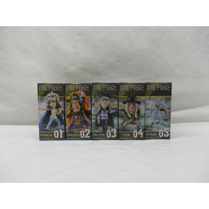 One Piece World Collectable Figure Trafalgar Law VS Blackbeard Pirates Set of 5 Types