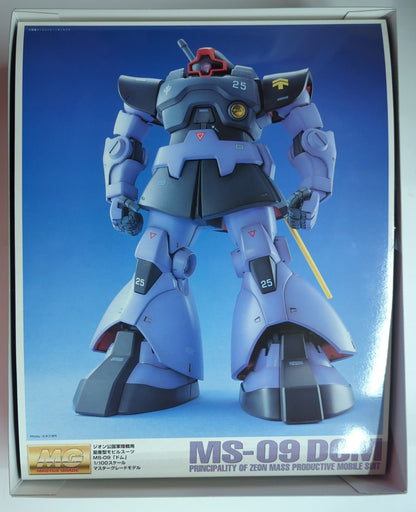 Bandai MG 1/100 Mobile Suit Gundam Dom
