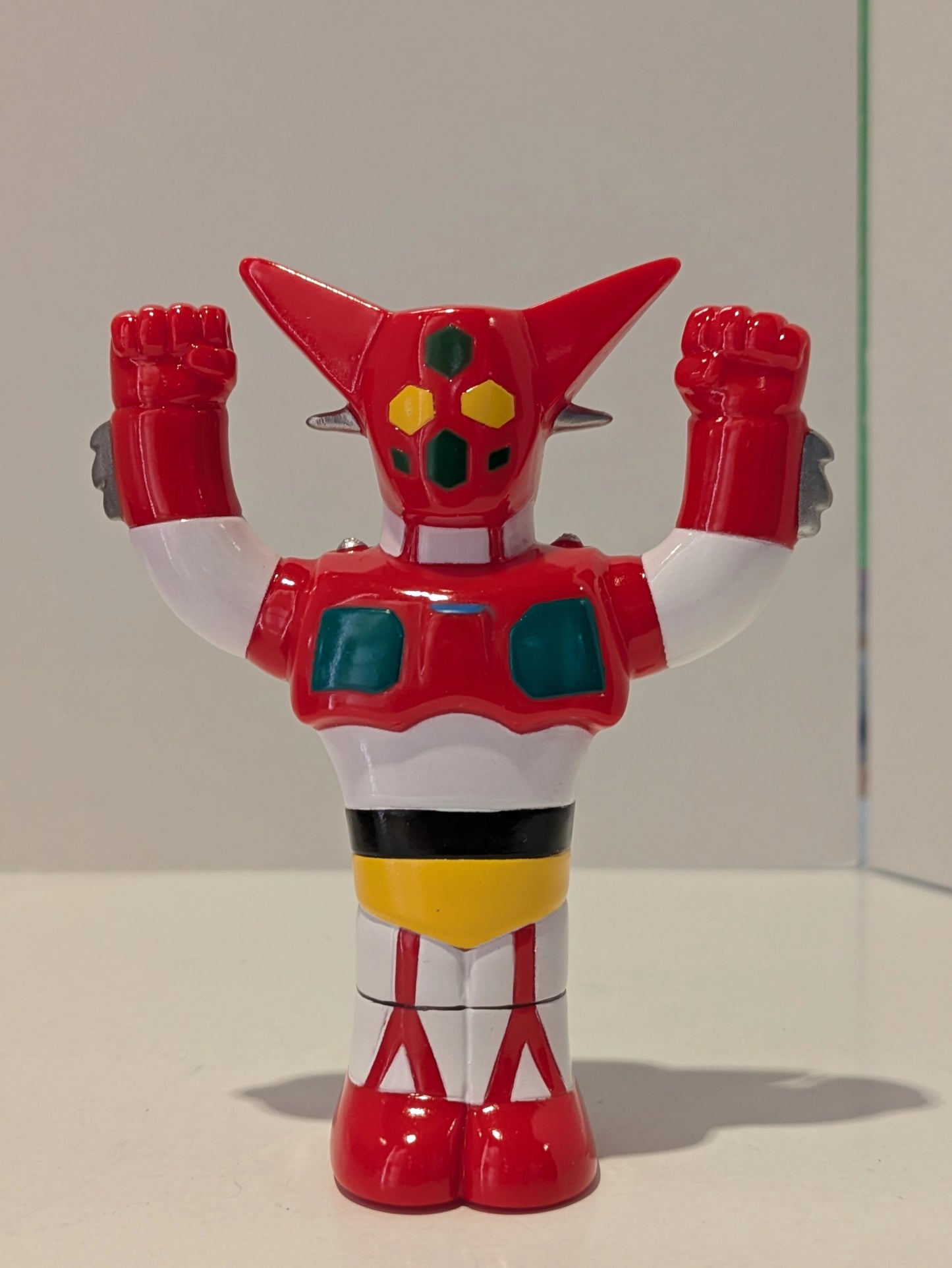 KAIJU ONE Mazinger Z Brawl ver.3.0 Getter 1 Finger Puppet Red Molding/White/Green
