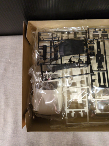 Fujimi Mokei 1/24 Engine Store series 911 Targa 85 / Engine Store series