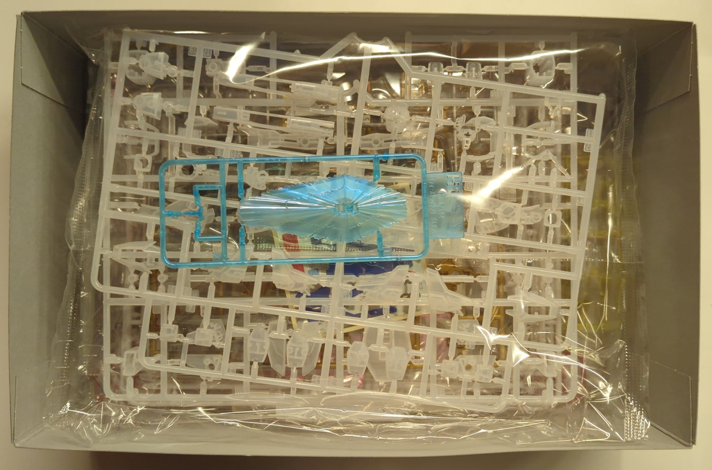 Bandai Spirits HG 1/144 Mobile Suit Gundam Seed FREEDOM Mighty Strike Freedom Gundam Clear Color Ver.