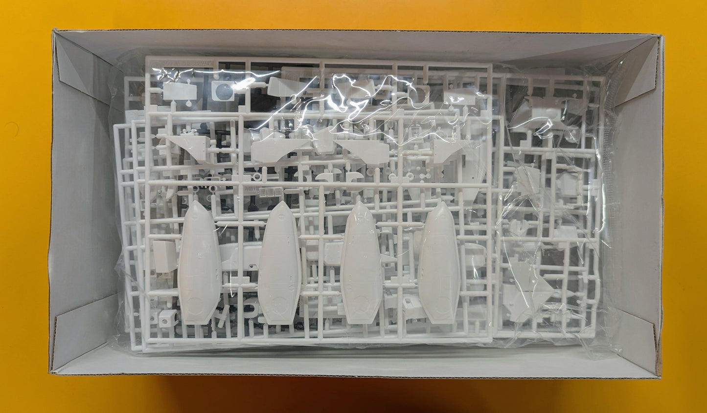 Hasegawa / scale VF-1J Super Gawalk Valkyrie Max/Miria machine