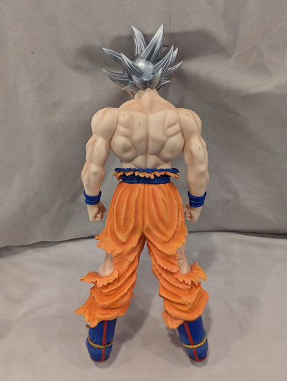 X-Plus Gigantic Series Son Goku Migatte no Gokui