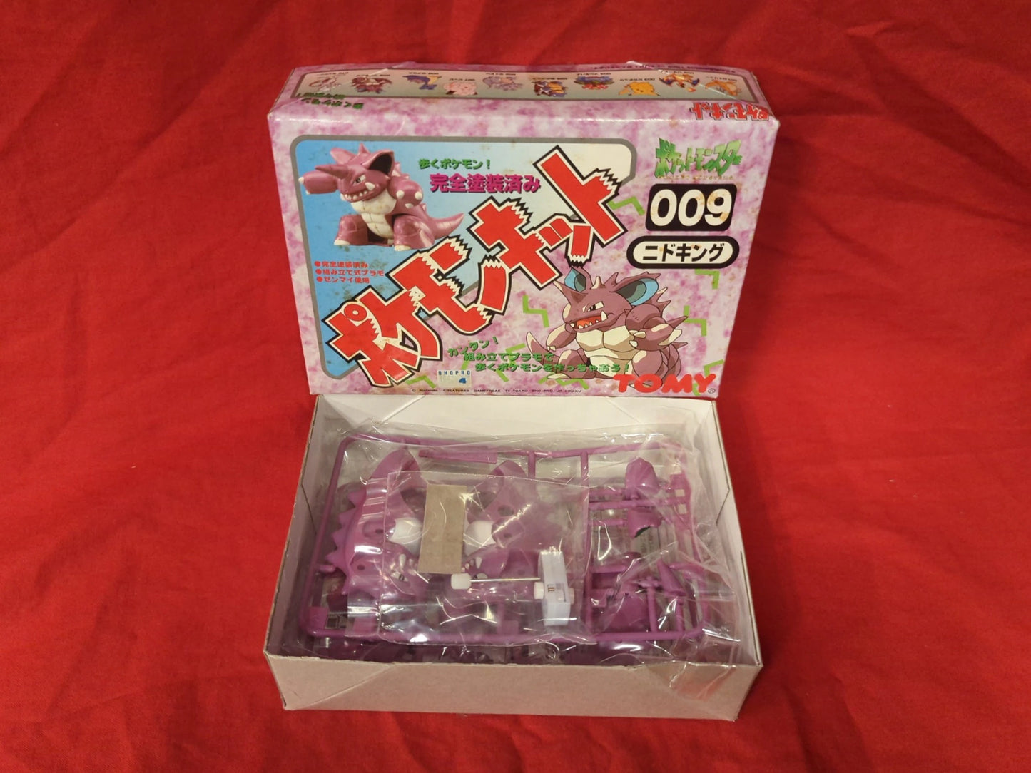 Tomy Pokemon Kit Nidoking 009