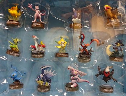 7-Eleven RFTERM0TOKEN Fair 2007 7-Eleven Pocket Monsters RFTERM1TOKEN Figure Trunk (with figure)