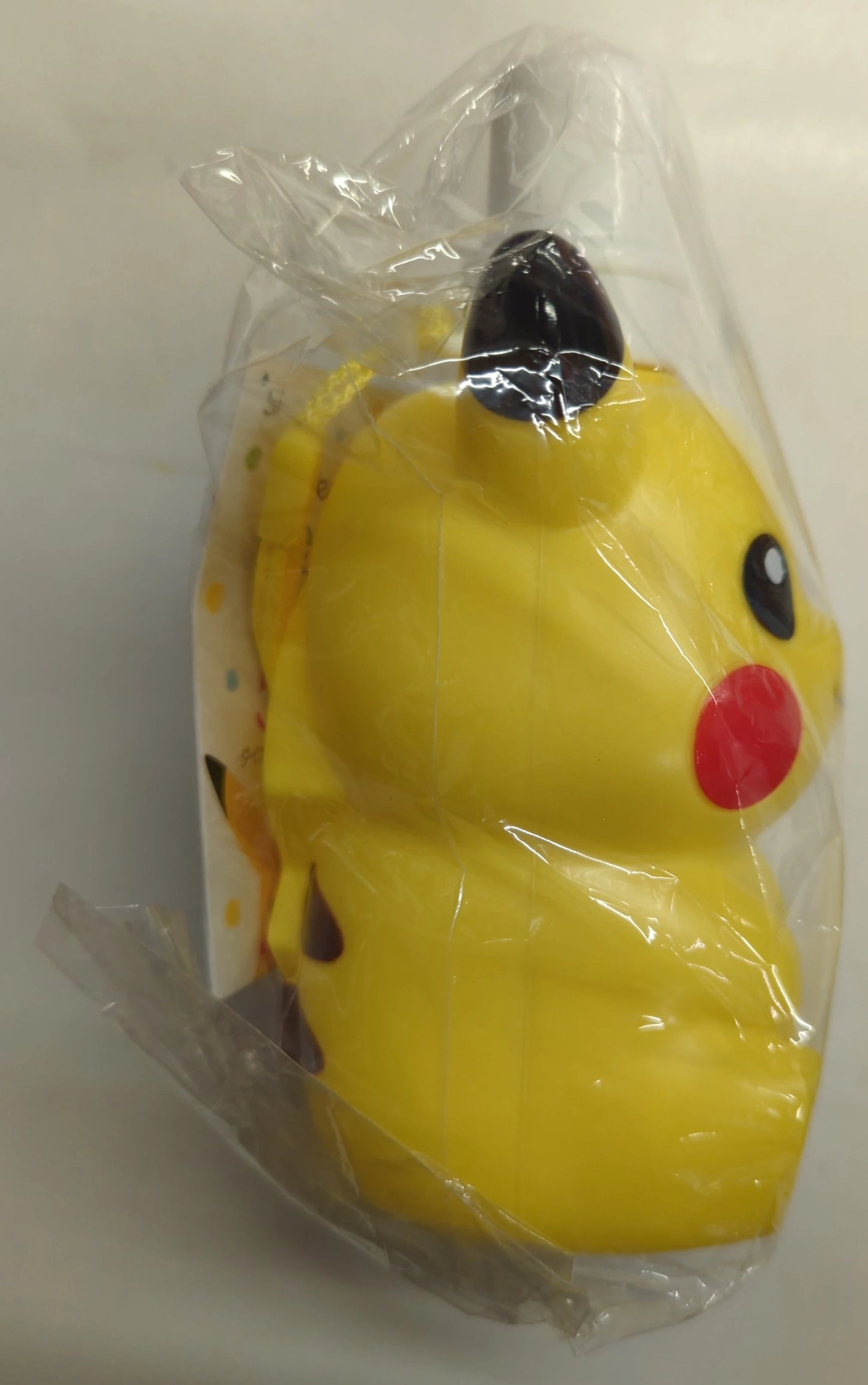 Skater Die-Cut Water Bottle Pokemon Pikachu