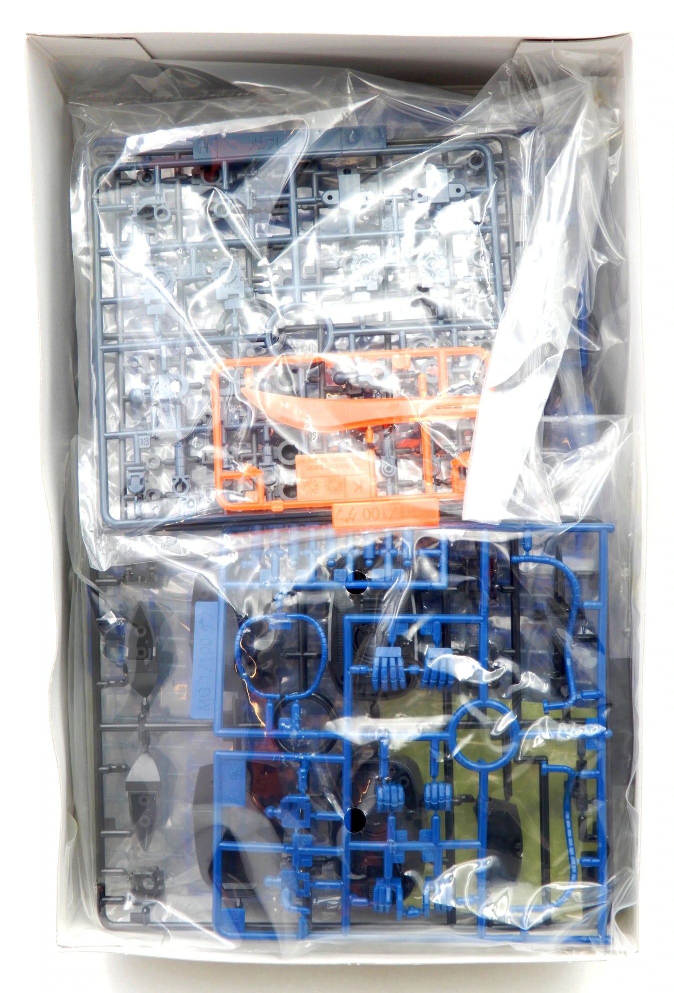 Bandai MG 1/100 Mobile Suit Gundam Gouf