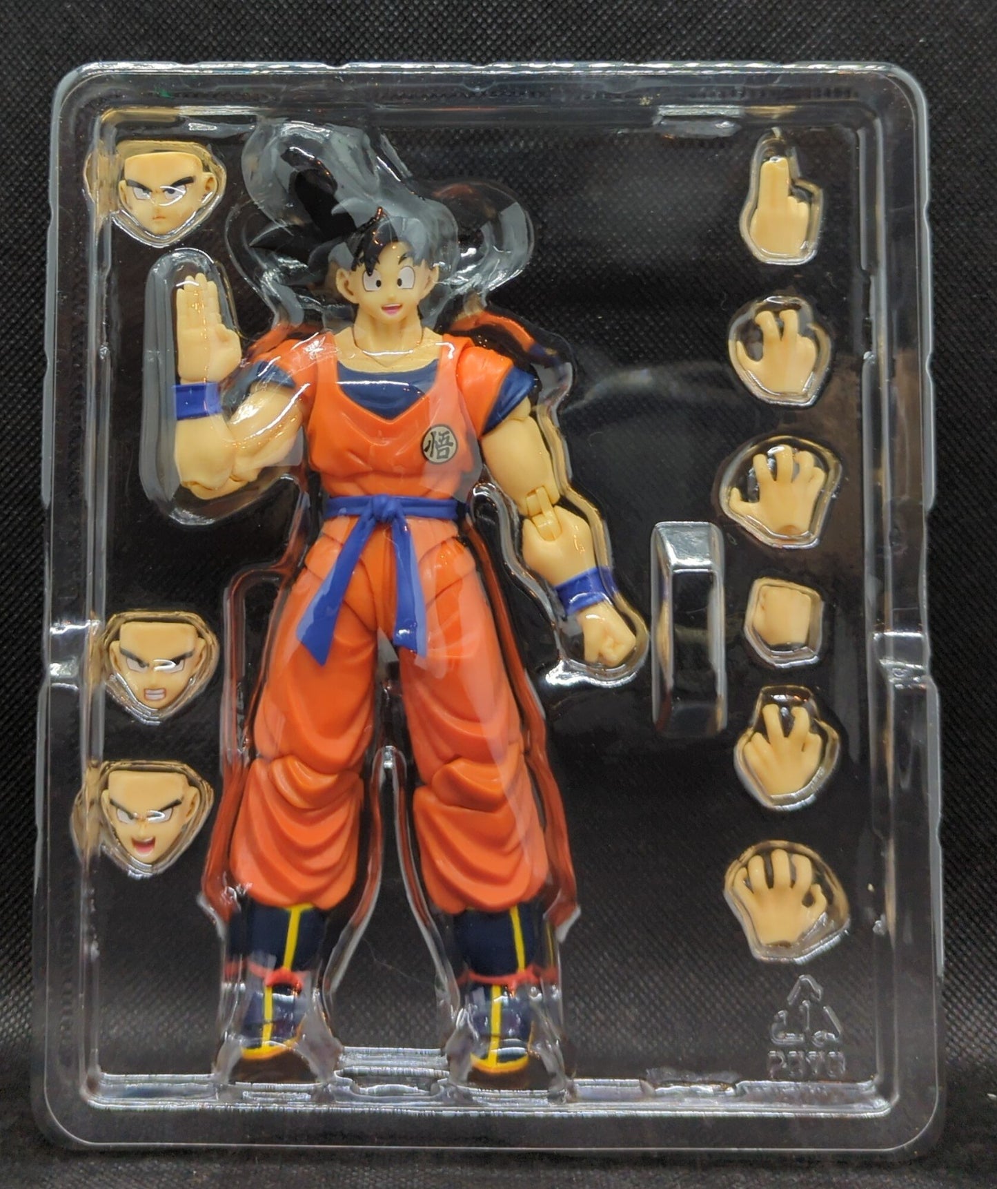 Bandai SH Figuarts Dragon Ball Z Son Goku -Saiyan raised on Earth-