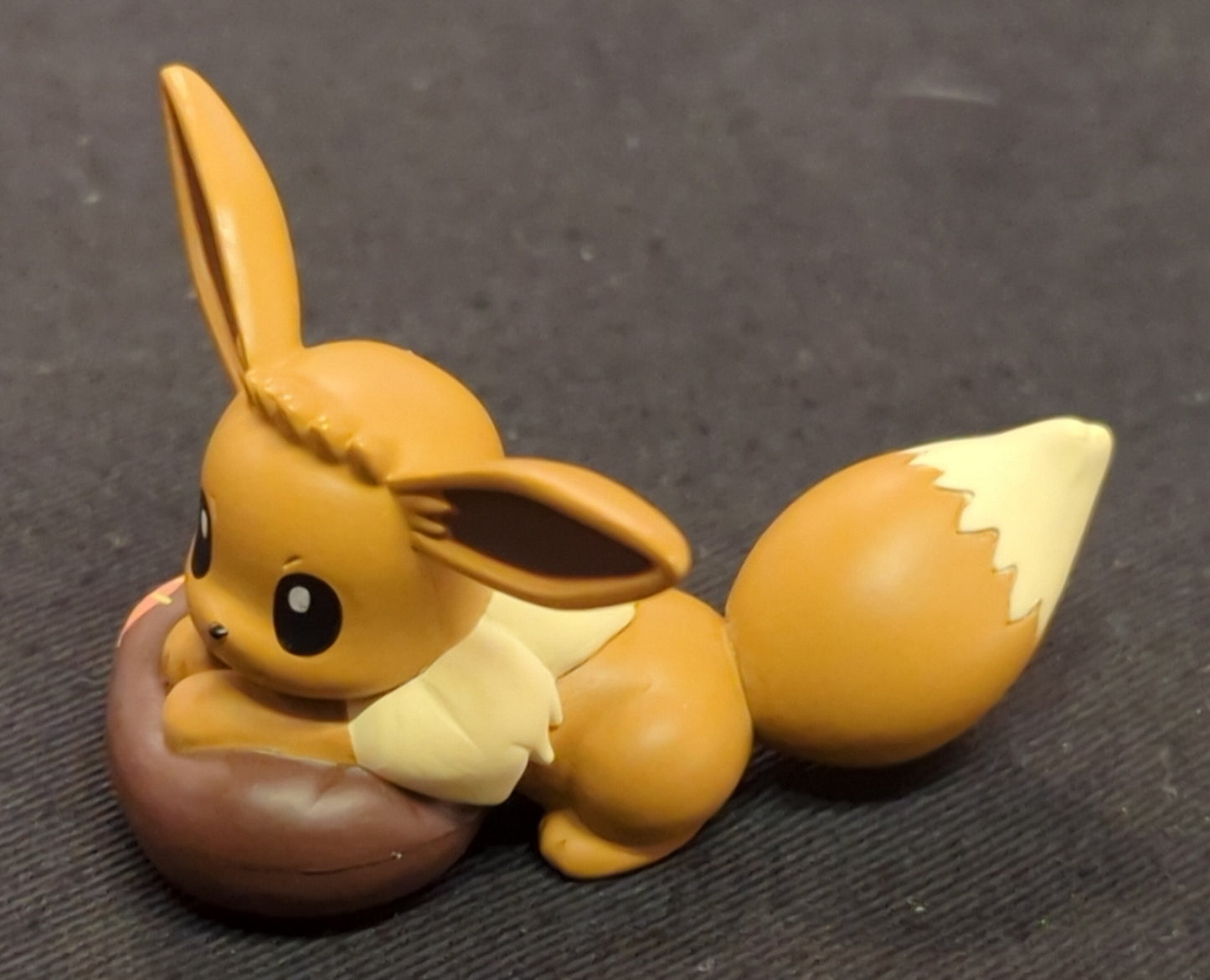 Takara Tomy Arts Relaxation Mascot Party Pokemon Eevee at Home