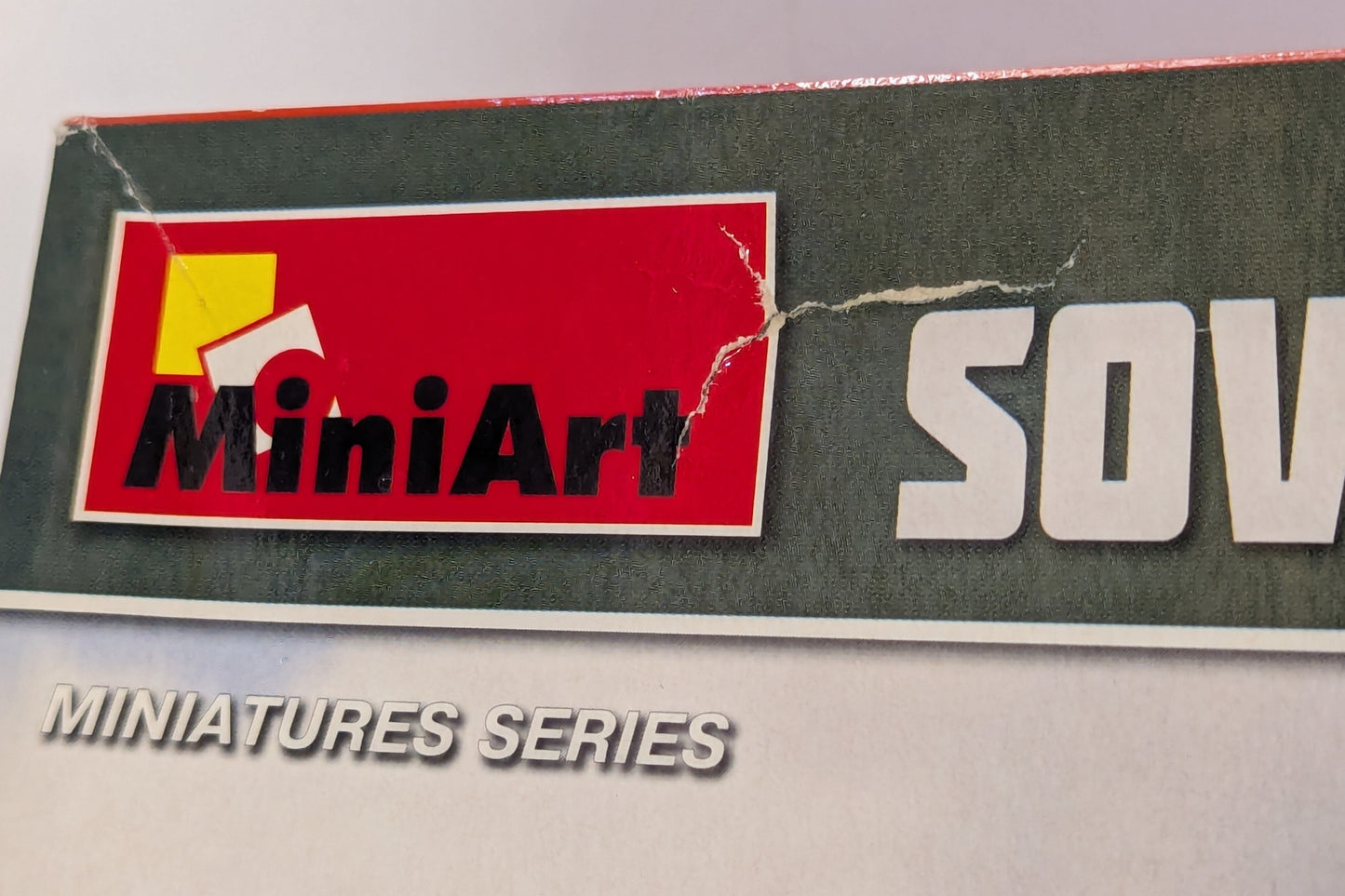 Mini Art 1/35 Soviet 1.5-ton Cargo Truck (with furniture parts)