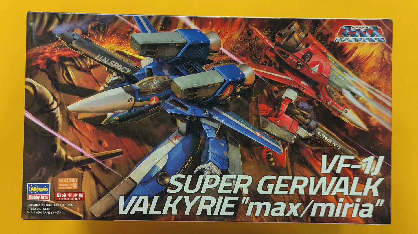 Hasegawa / scale VF-1J Super Gawalk Valkyrie Max/Miria machine