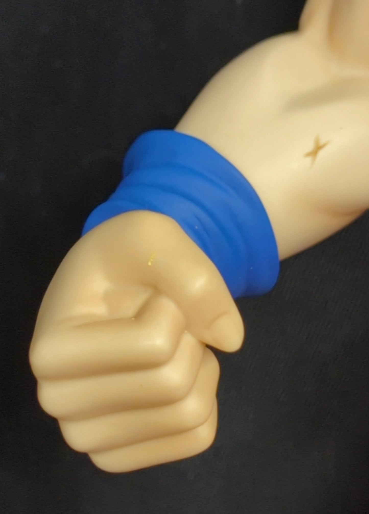 X-Plus Gigantic Series Super-Saiyan Son Goku Damage Ver. Versione Capelli Trasparenti