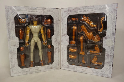 Bandai Saint Seiya Myth Cloth Masami Kurumada Lionette Ban/Bronze Cloth