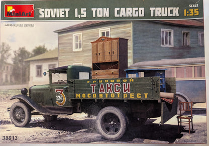 Mini Art 1/35 Soviet 1.5-ton Cargo Truck (with furniture parts)