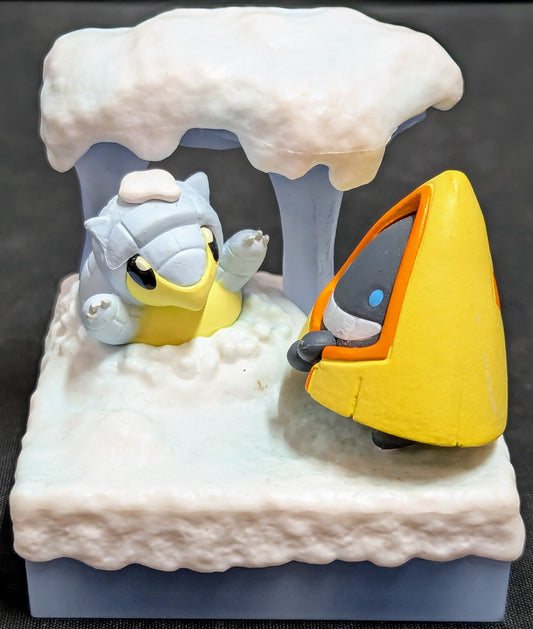 Re-Ment Pokemon: Collect and Expand! Pokemon World 3: Frozen Snowfield - Sandshrew (Alola Form) & Snorunt 3