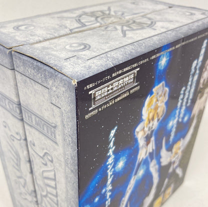 BANDAI Saint Seiya Myth Cloth Masami Kurumada Cygnus Hyouga/First Bronze Cloth