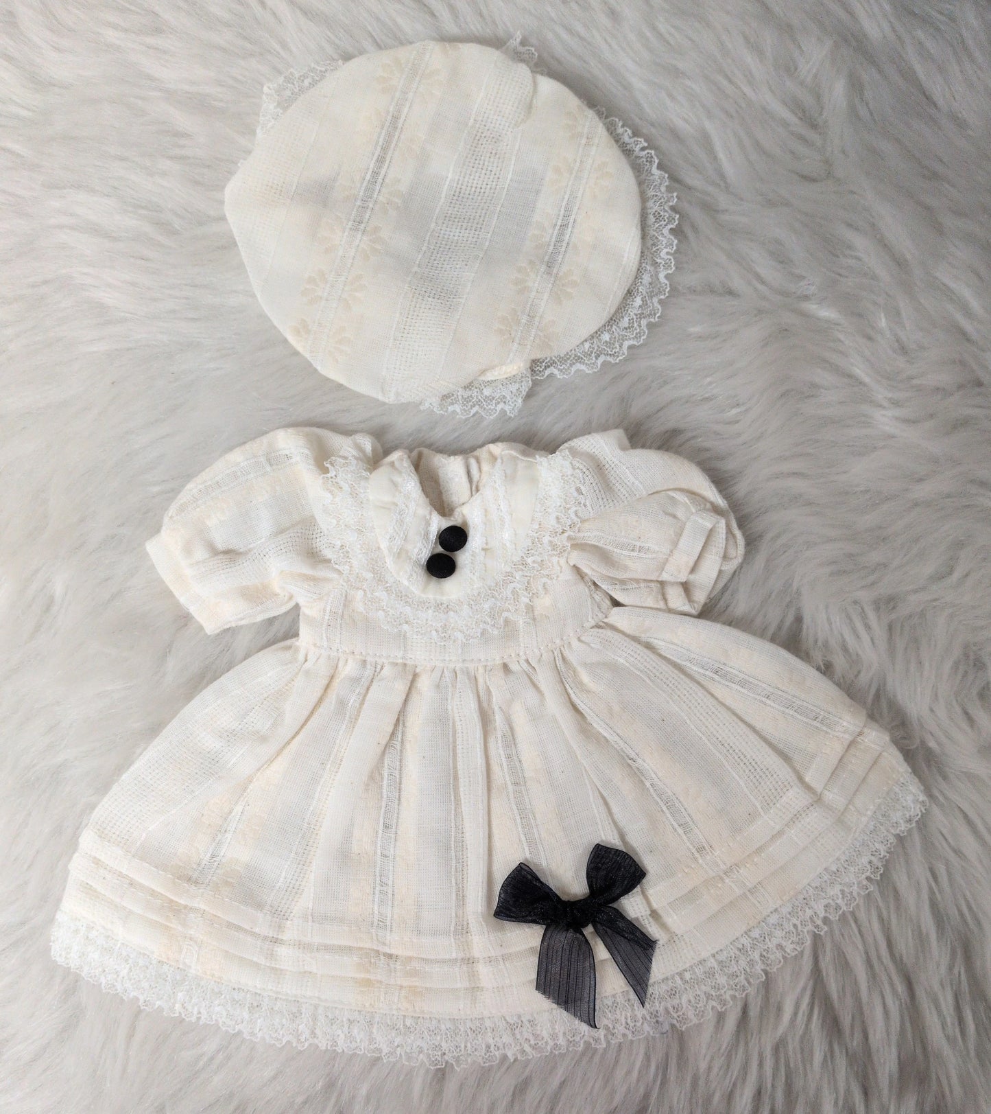 Doll outfit, MDD size, dress with hat
