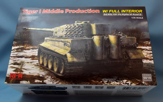 RMF 1/35 Tiger I Middle Production (with full interior) RM5010