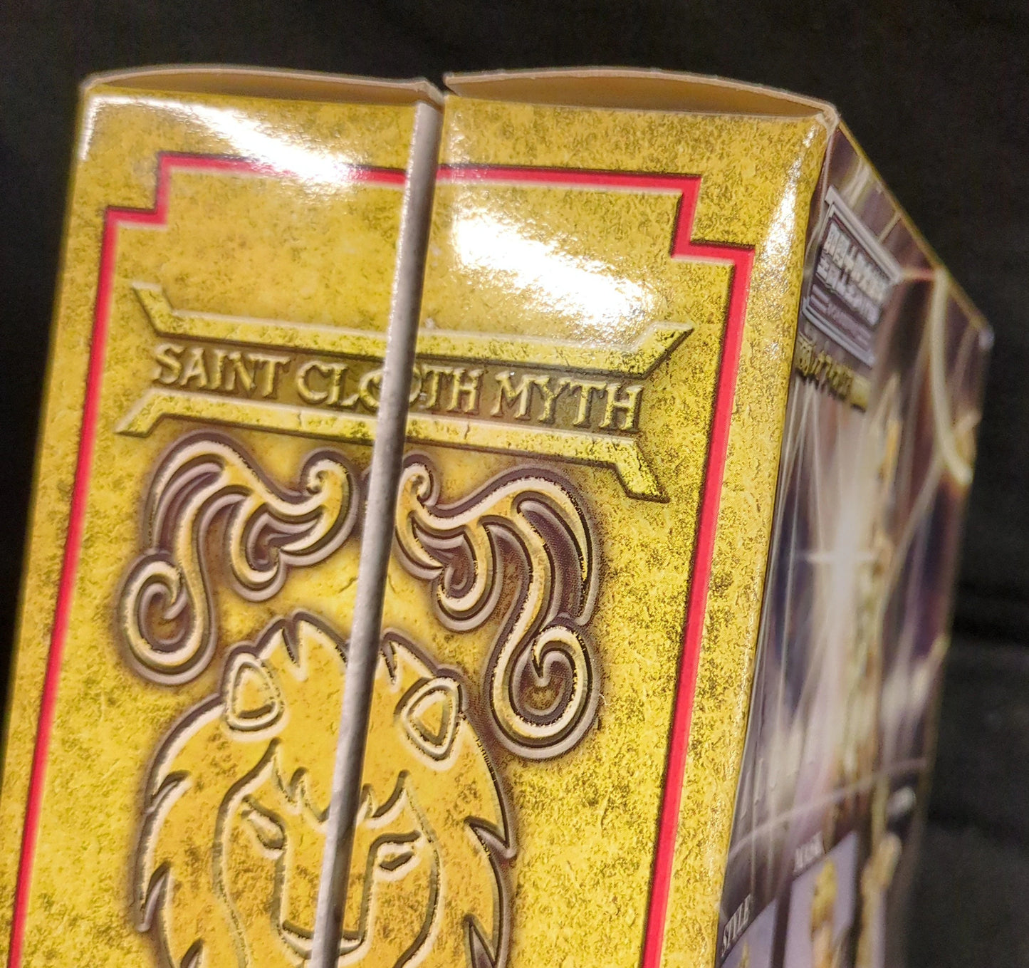 BANDAI Saint Seiya Myth Cloth Masami Kurumada Leo Aiolia