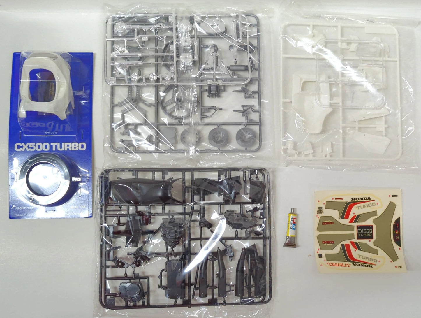 Tamiya 1/12 Motorcycle series Honda CX500 Turbo 16