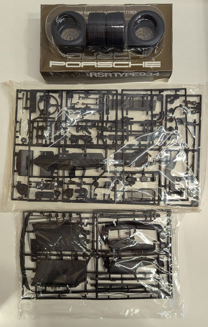 Tamiya 1/12 Big Scale Series Porsche Turbo RSR934 Racing Jagermeister 18