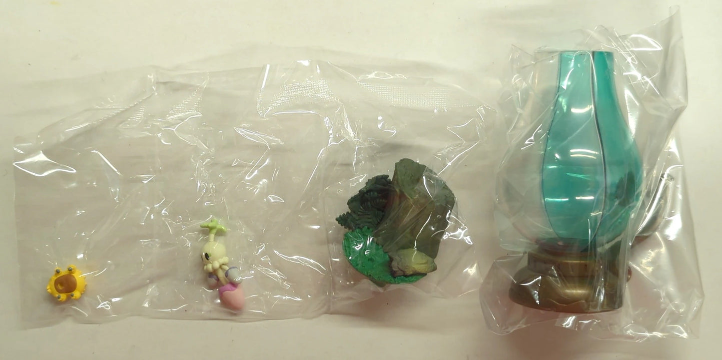 Re-Ment LANTERN DIORAMA RFTERM0TOKEN Nemashu & Joltik 6