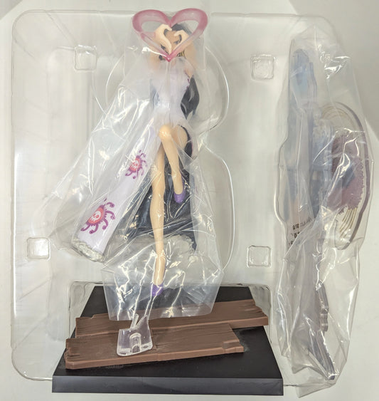 Bandai Spirits Ichiban Kuji One Piece WT100 Commemorative Eiichiro Oda New Illustration of the Great Pirates' 100 Scenes E-Prize Boa Hancock Great Pirates' 100 Scenes Figure
