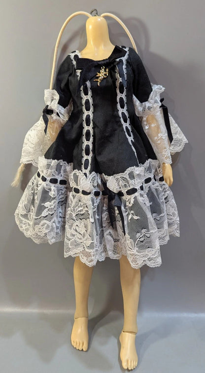 Doll outfit, SD size, Gothic Lolita dress + head
