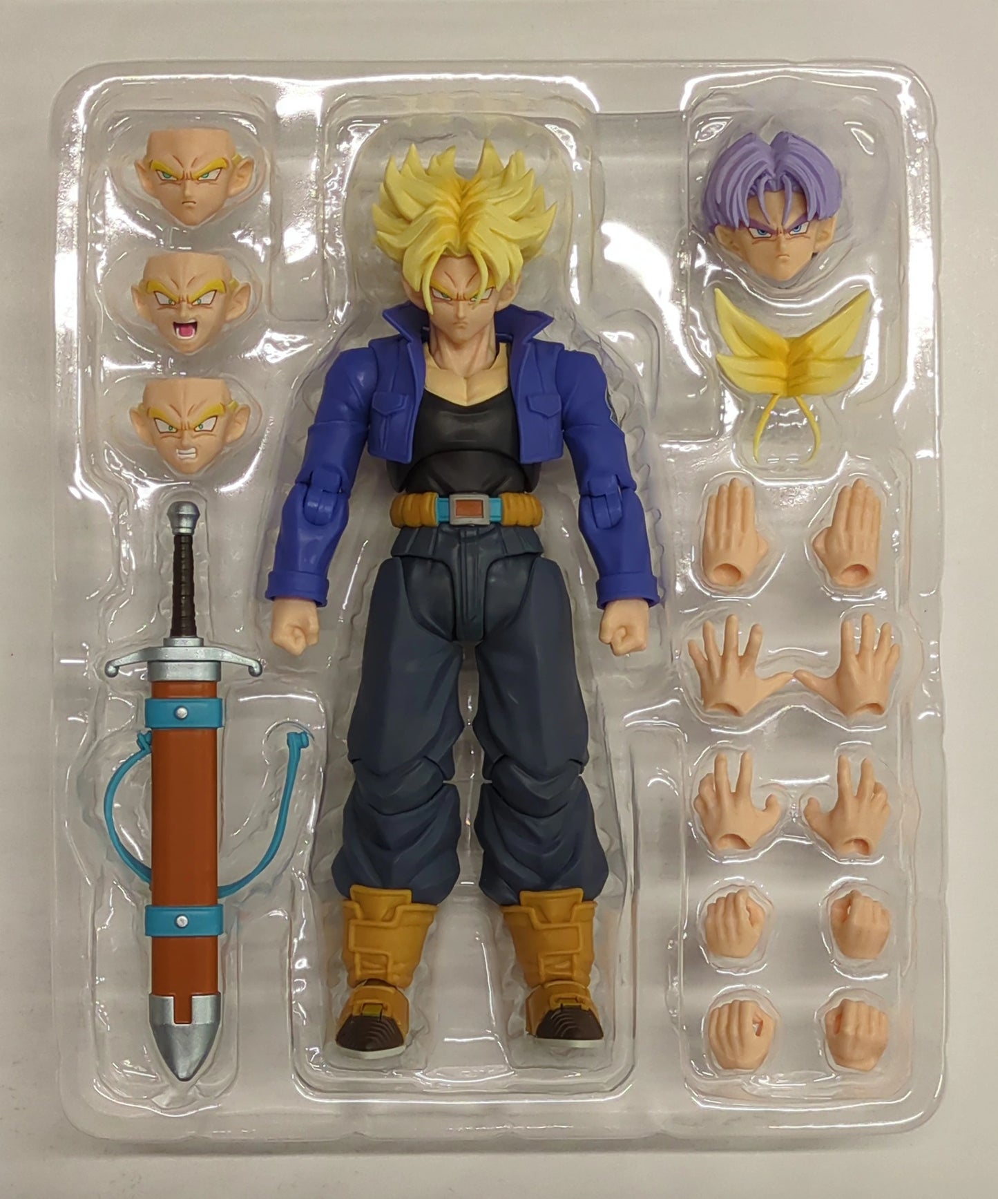 BANDAI NAMCO/BANDAI SPIRITS SHFiguarts Dragon Ball Z Super-Saiyan Trunks -The Mirai Kara Kita Shonen