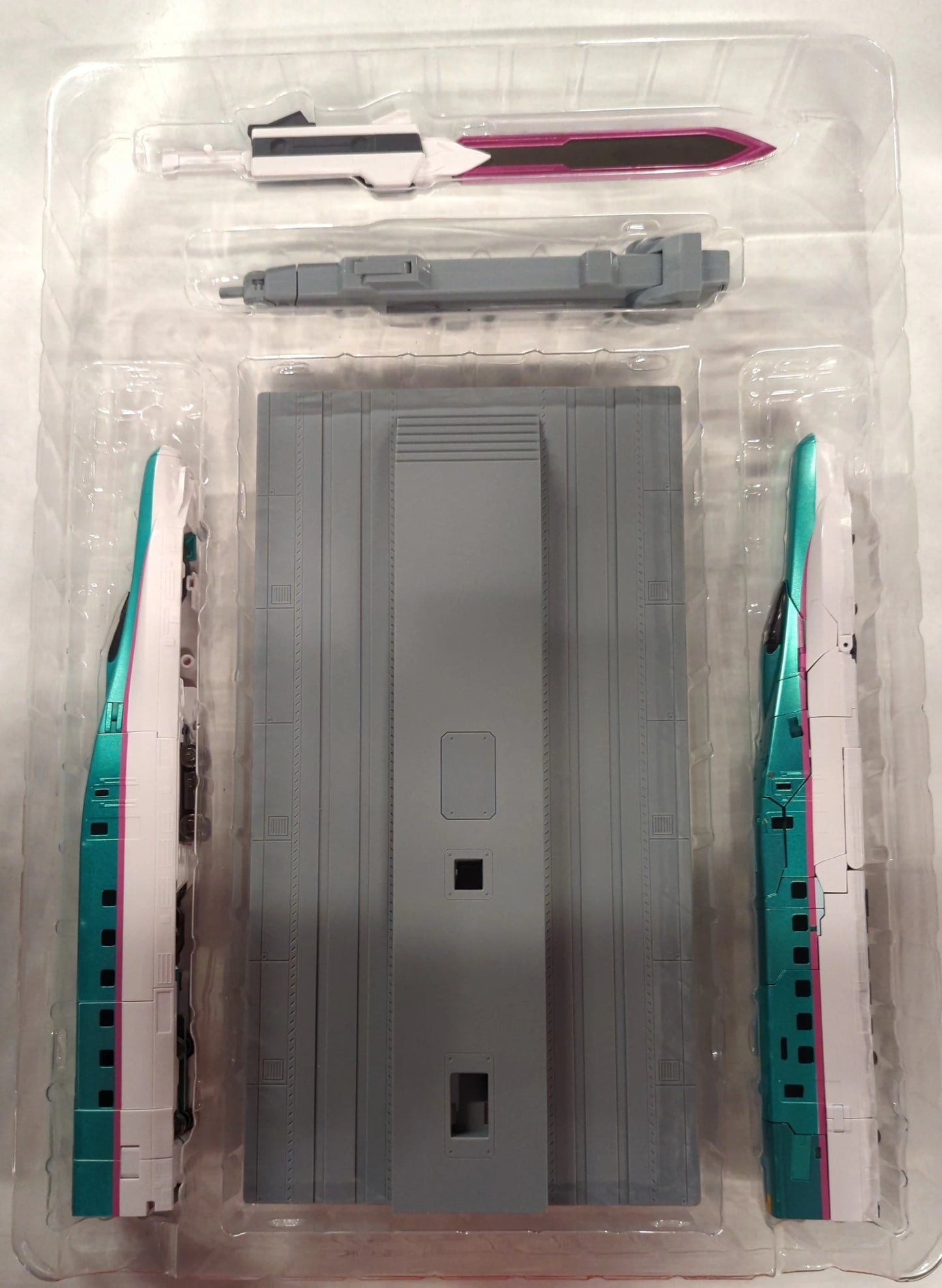 Bandai Soul of Chogokin Shinkansen Henkei Robo Shinkalion E5 Hayabusa GX115