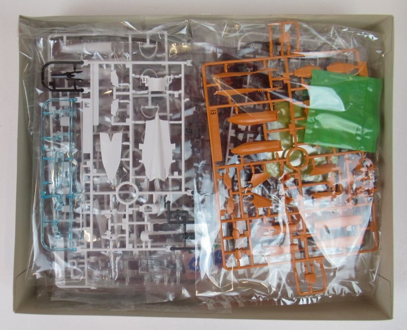 Bandai 1/72 3-form Kanzen Henkei model YF-25 Prophecy FamilyMart limited theater Bonus Item Macross F Void Diva