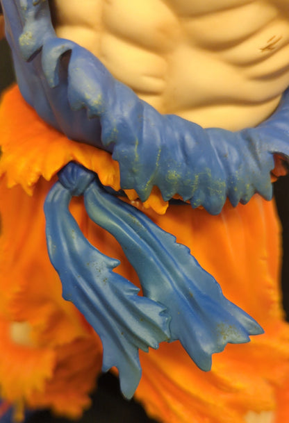 X-Plus Gigantic Series Super-Saiyan Son Goku Damage Ver. Versione Capelli Trasparenti