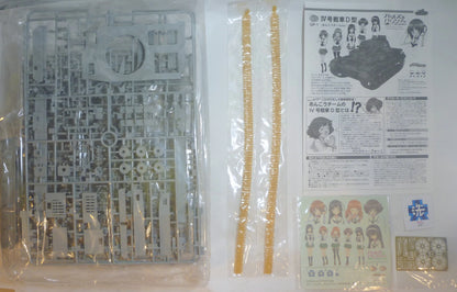 Platz Girls Und Panzer Type IV Tank D-type Anglerfish Team ver. / Girls Und Panzer 1/35