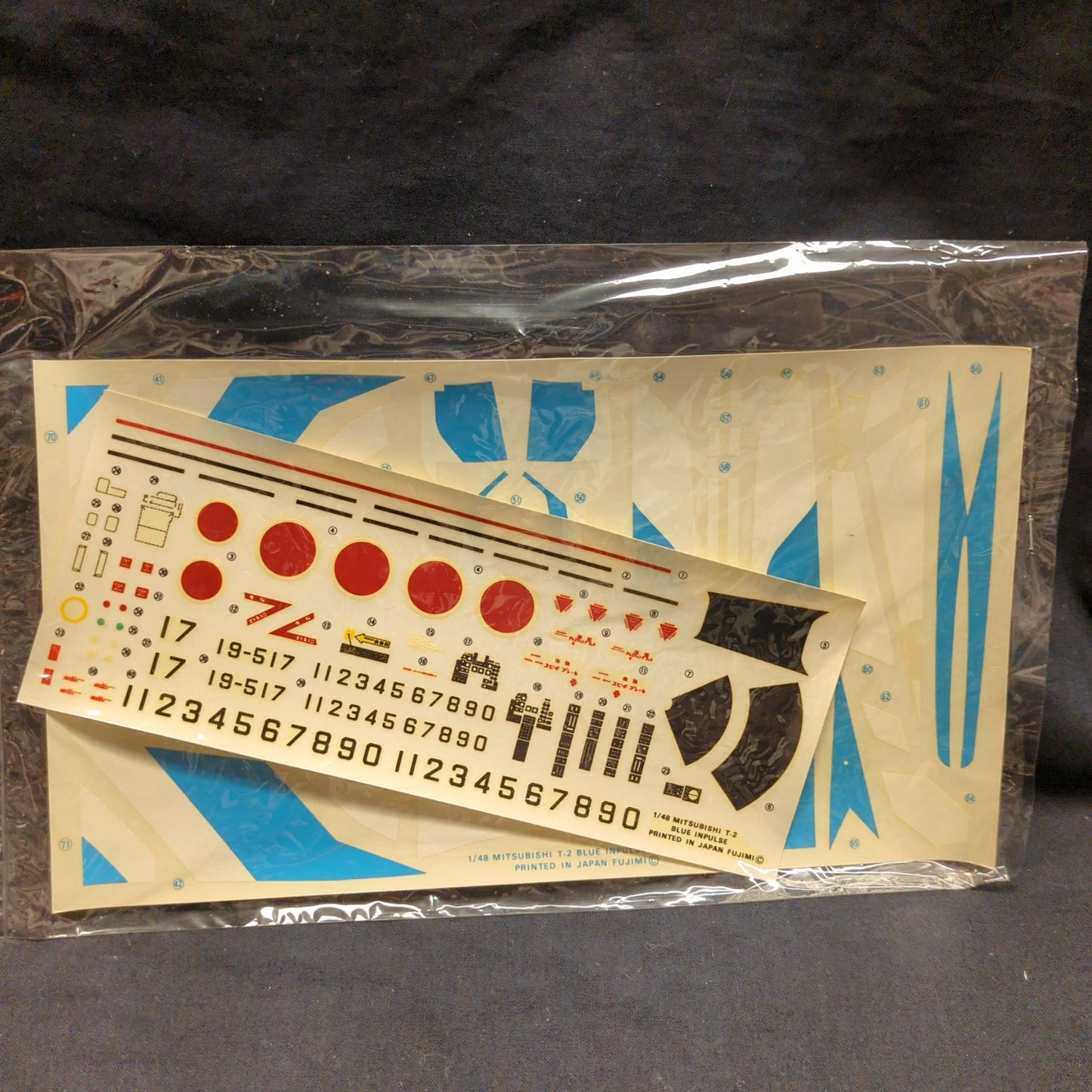 Fujimi 1/48 Acrobatic Team Mitsubishi T-2 Blue Impulse 49