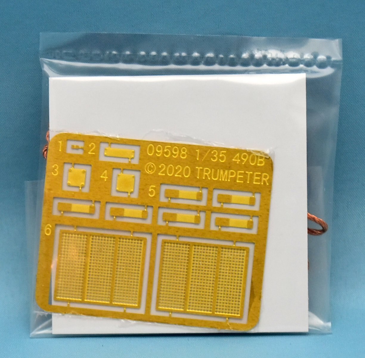 Trumpeter 1/35 Soviet Army Object 490B Prototype Tank 09598