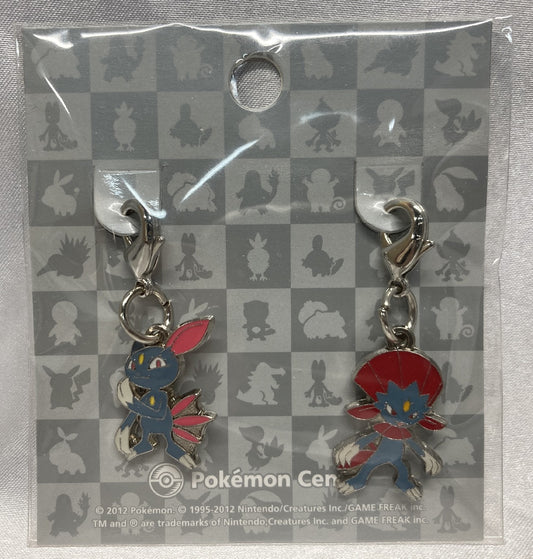 Pokemon Center Metal charm 215 461 Pokemon Sneasel Weavile