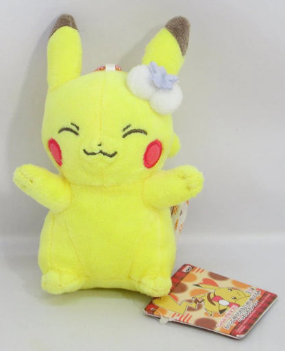 Banpresto Large stuffed Plush Stuffed Toy that can be attached to a bag - Fluffy and stylish - Pokemon Pocket Monsters Sun and Moon Pikachu (white ribbon on left ear)