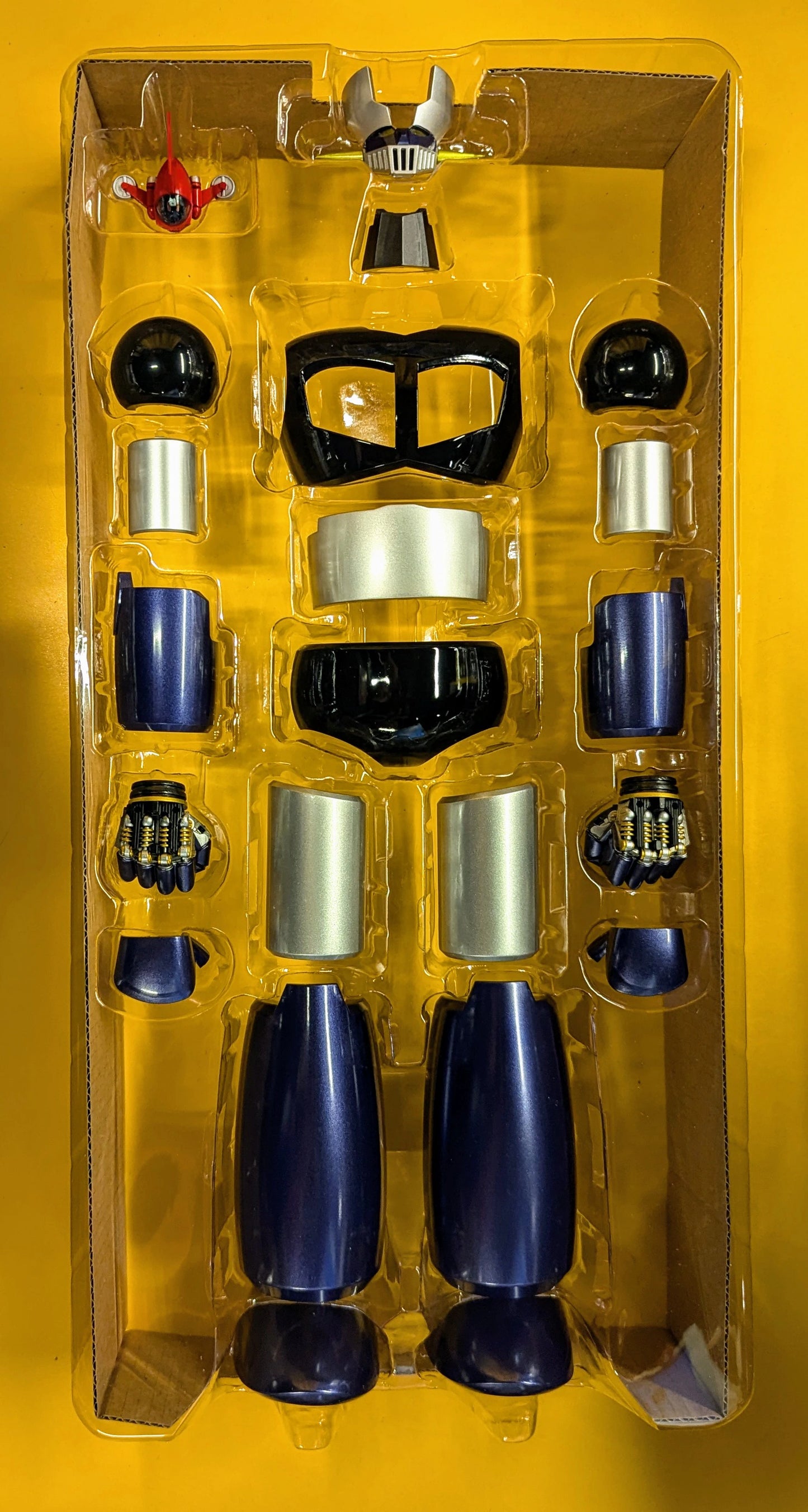 Bandai DX Soul of Chogokin Mazinger Z First edition with manga DX01