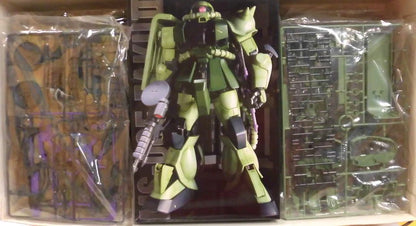 Bandai PG 1/60 Mass production type Zaku 1/60